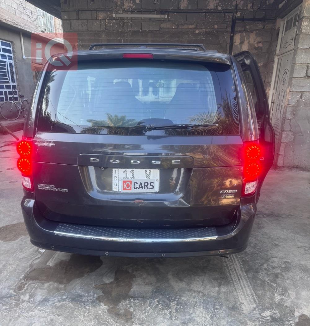 دودج جراند كارافان